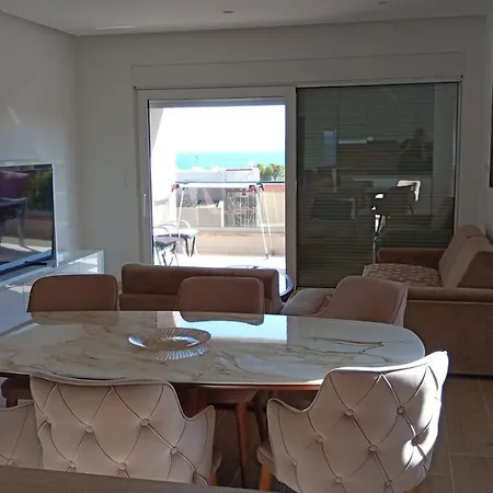 Apartment Stipe *
